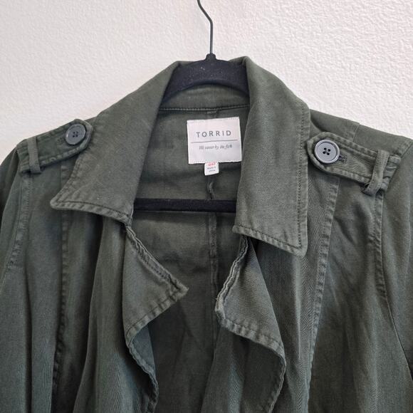 Torrid Dark Green Long Utility Jacket Size 00 – Military, Cargo - Picture 9 of 10